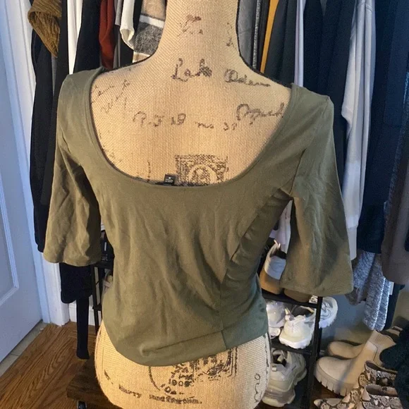 Guess Top - Picture 5 of 8